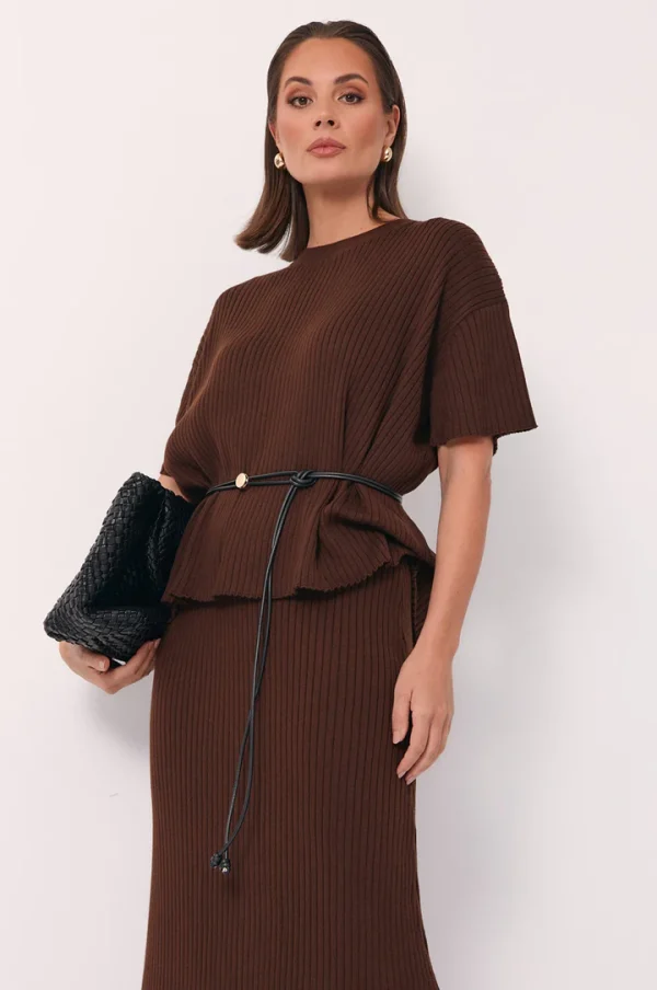 Adorne Shani Rib Knit Short Sleeve Top - Chocolate